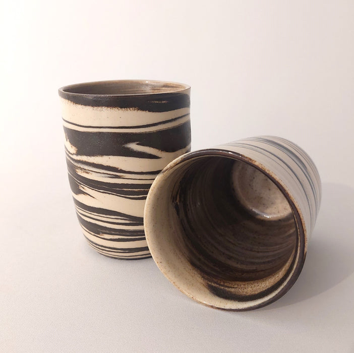 Travel Cups in black and white