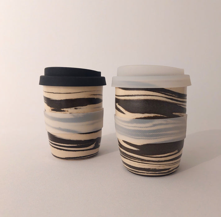 Travel Cups in black and white