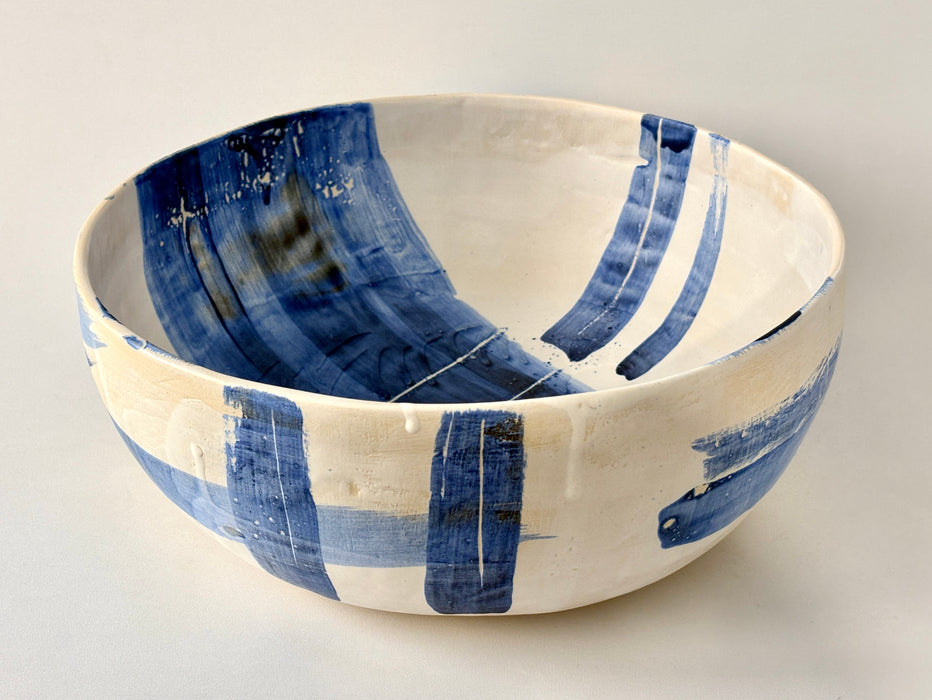True Βlue large serving bowl