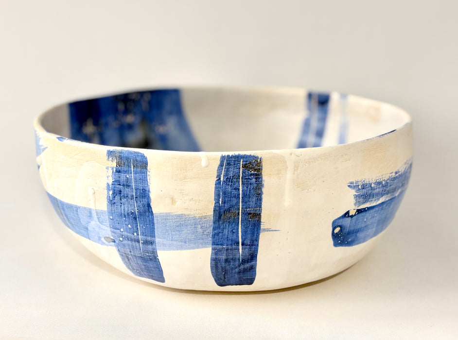 True Βlue large serving bowl