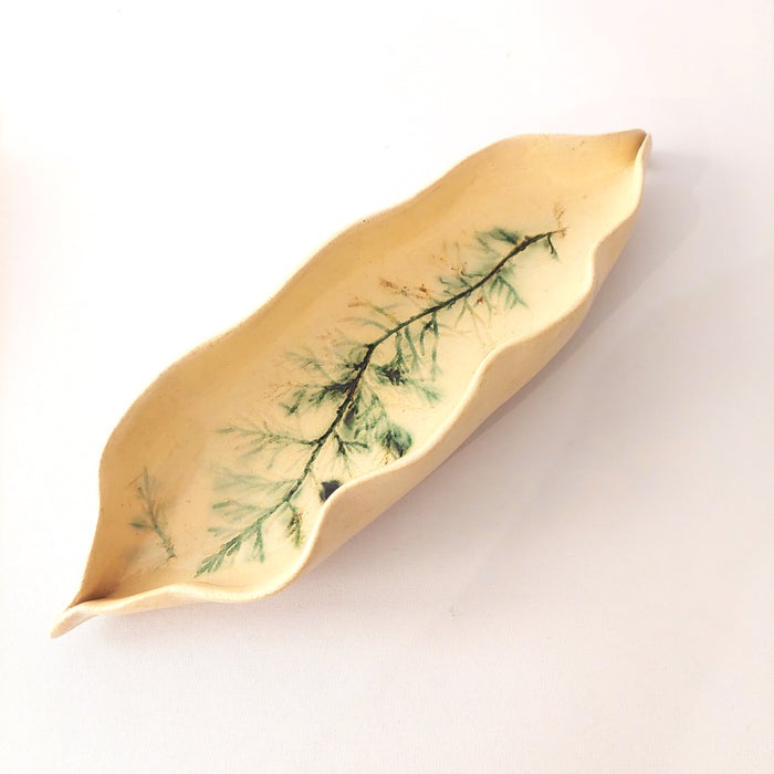 Leaf-shaped platter * Small