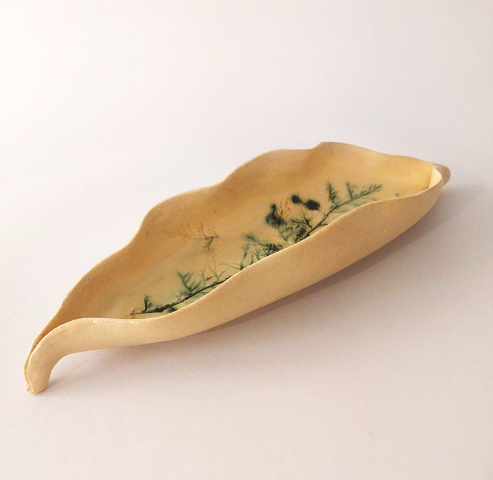 Leaf-shaped platter * Small