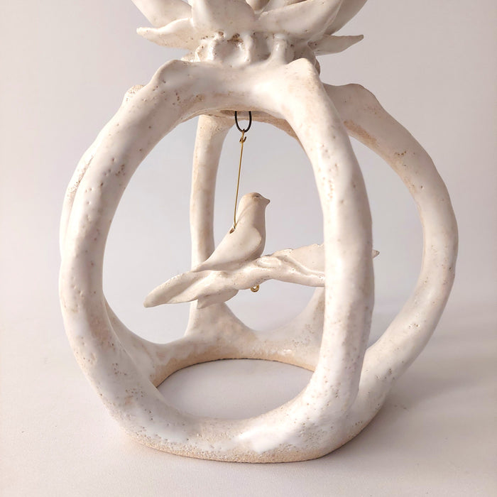 Sculptural candle holder with bird - Large