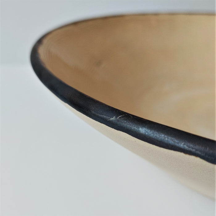 Ceramic off-white bowl