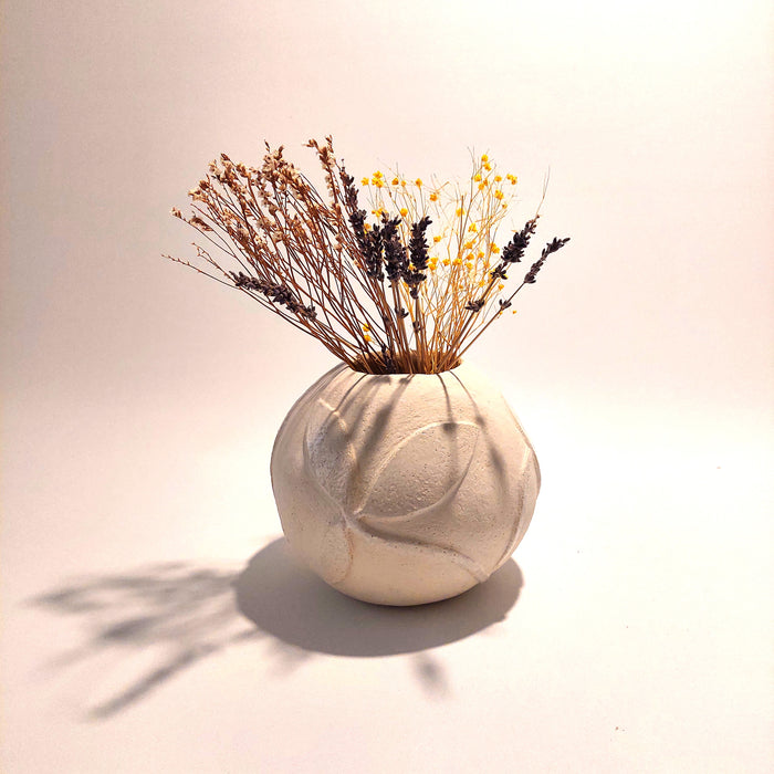 White round vase